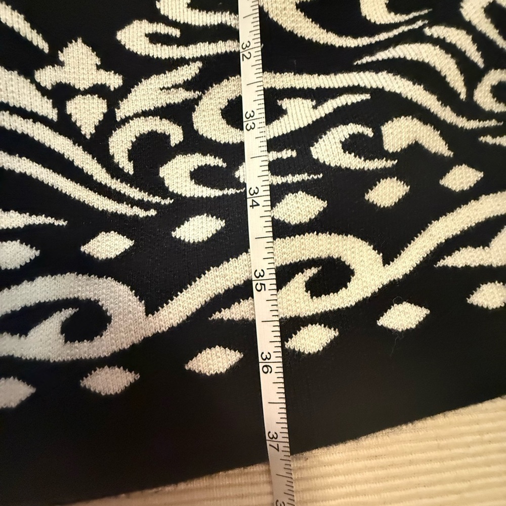 J Howard Black Knit Long Sleeve Dress with White Scroll Hem – Size Large - Picture 5 of 7